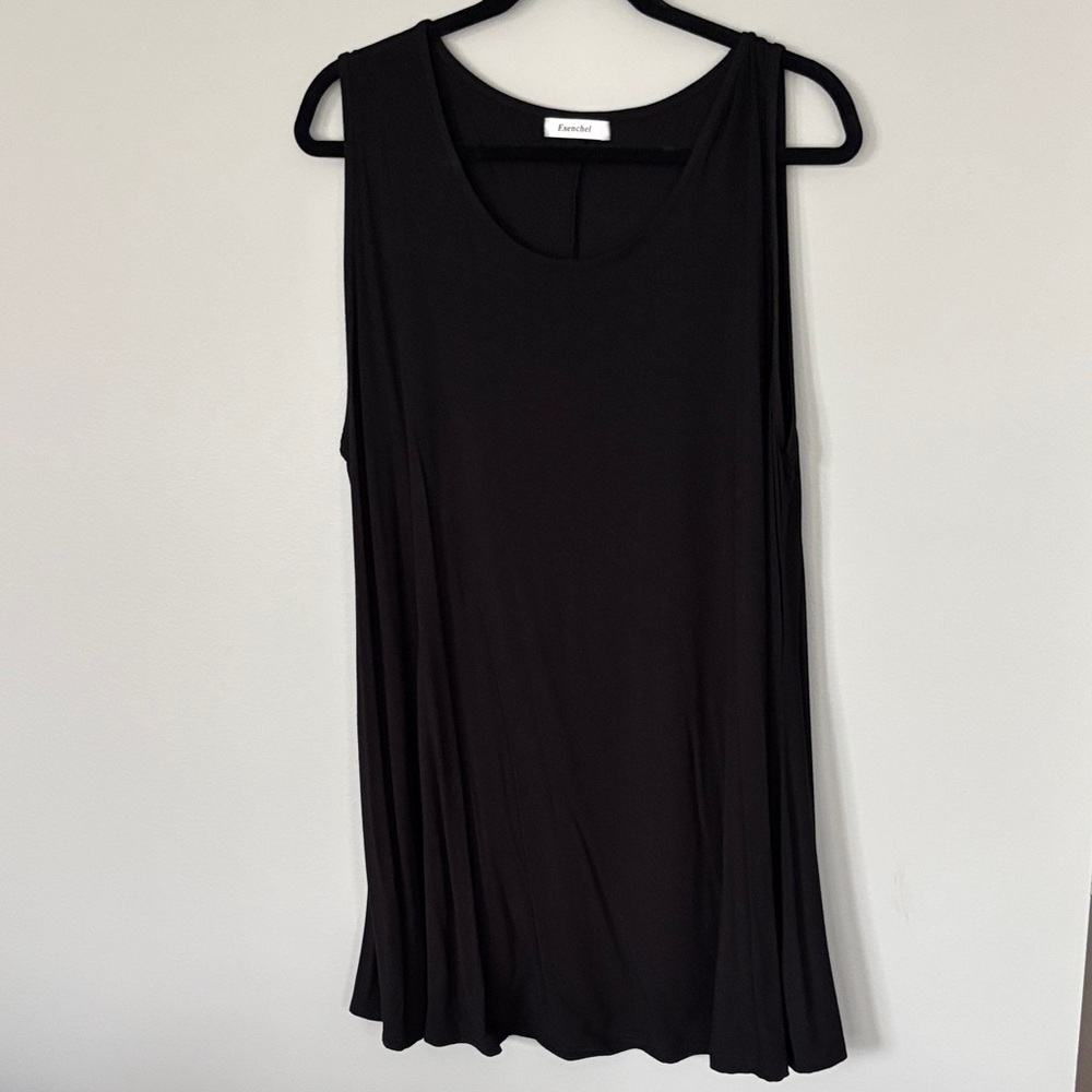 Black Scoop Neck Swing Tank